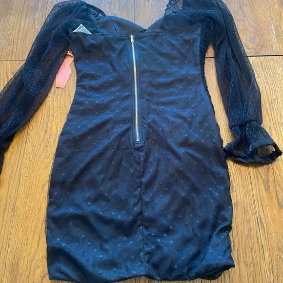 Haute Monde Black Ruched Long Sleeve Dress - Picture 5 of 6